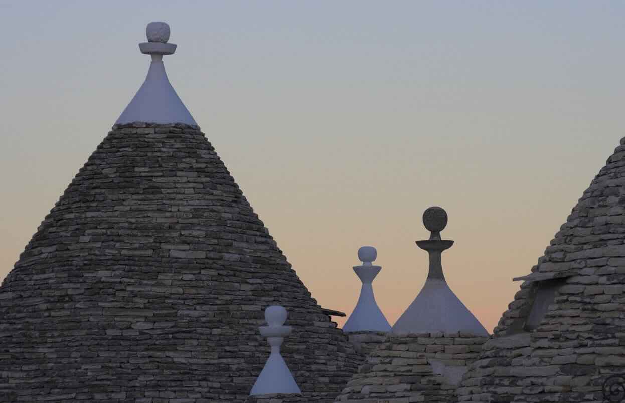 cosa vedere in puglia in 7 giorni tra trulli mare e ulivi